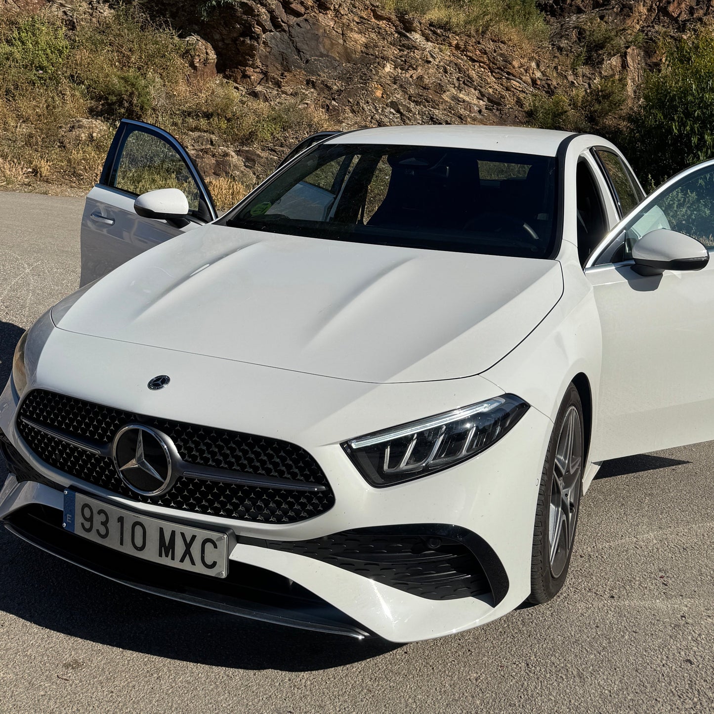 Mercedes A-Class 200d (White)